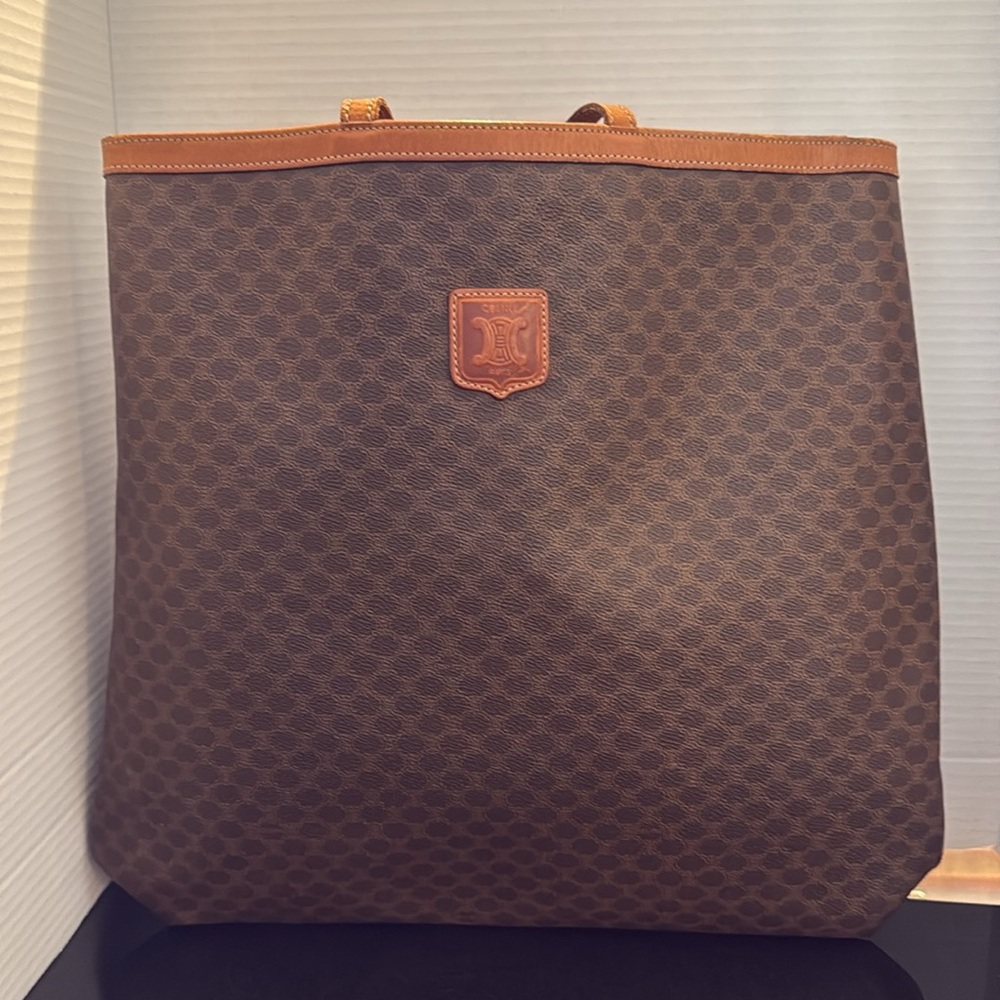 Celine Tote Bag Macadamia Brown Pre-Owned Great Condition - Picture 3 of 14